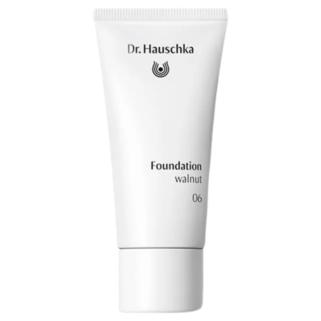 Dr. Hauschka Foundation 06 Walnut (30 ml)