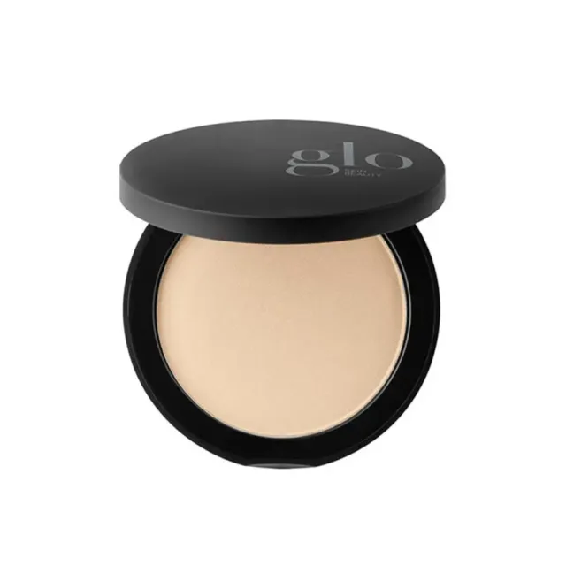 Glo Skin Beauty Pressed Base Foundation, "Natural Fair", 9g.